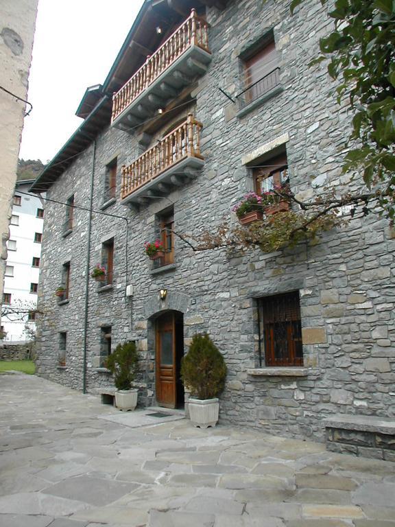 Apartamentos Casa Buisan Broto Eksteriør bilde